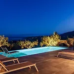 Gerakada Exclusive-seaview With Private Pool Villa *