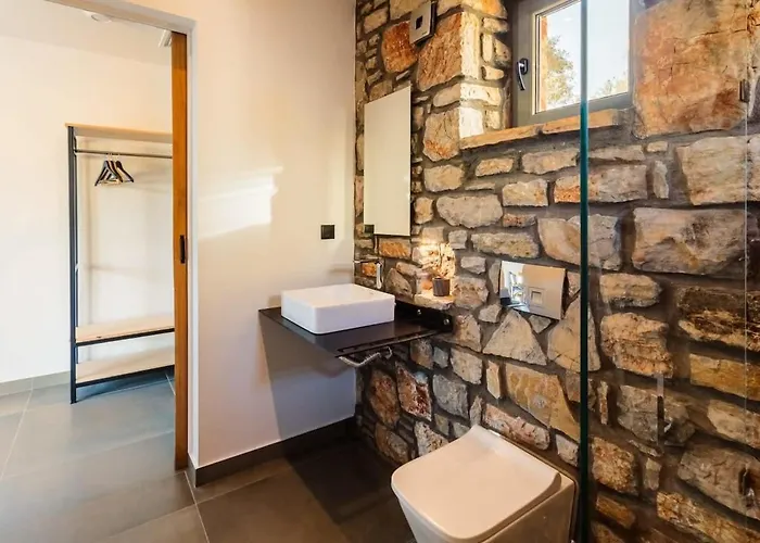 Gerakada Exclusive-seaview With Private Pool Корони